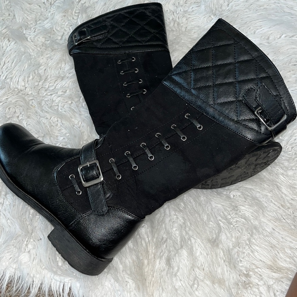 Brand New. Only tried on. Fashion Boots